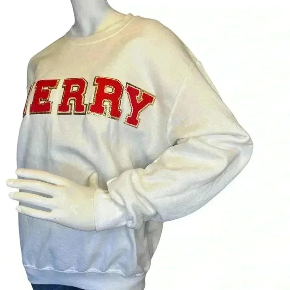 Gildan merry Christmas sweatshirt size medium. - Picture 10 of 13